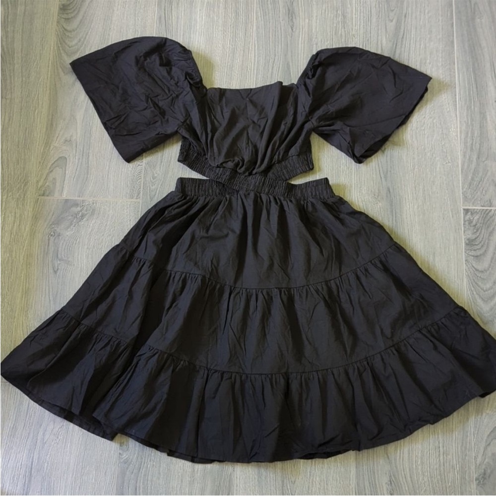 Nwot Woman's Square Neck Cut Out Dress Size M/L - Picture 3 of 6